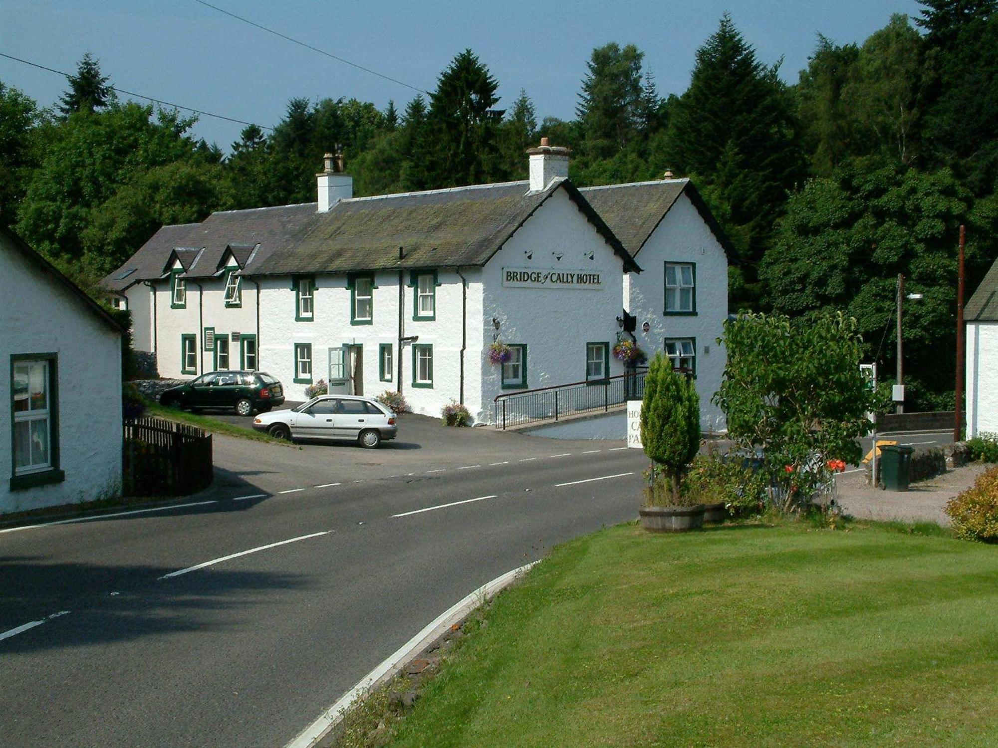 Bridge Of Cally Hotel Exterior foto